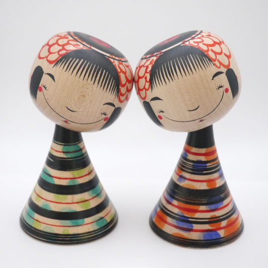 Smile back “Hohoemi-gaeshi” : Kunitoshi Abe