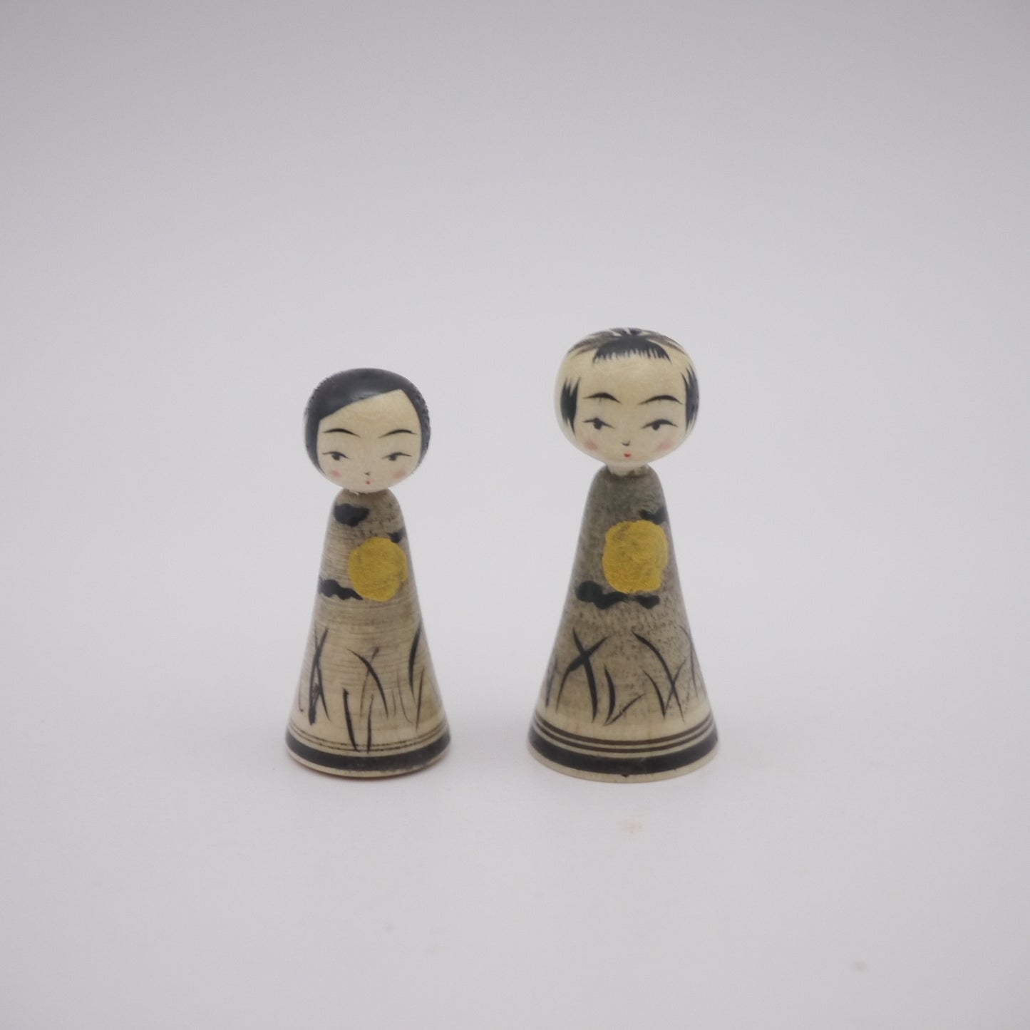 Tiny Kokeshi doll by Yoshinobu Kakizawa