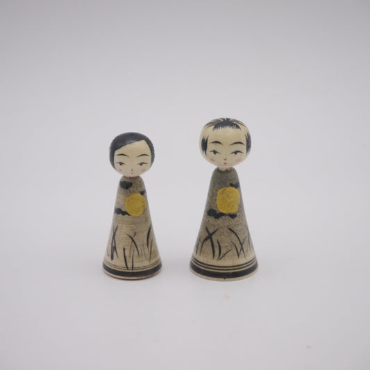 Tiny Kokeshi doll by Yoshinobu Kakizawa