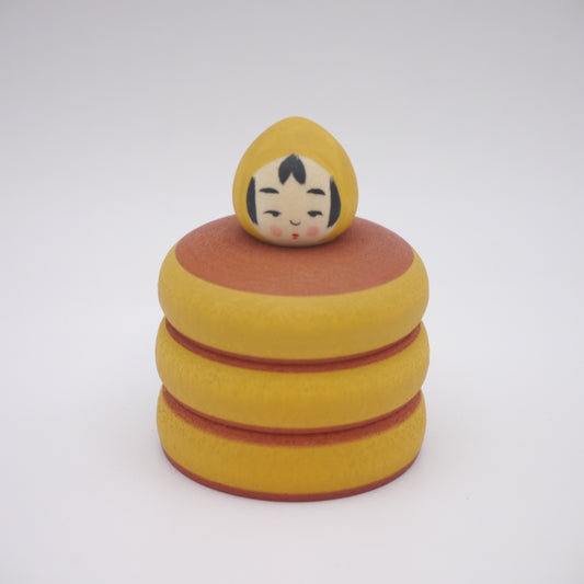 Kawaii Kokeshi doll by Akira Suzuki Pancake
