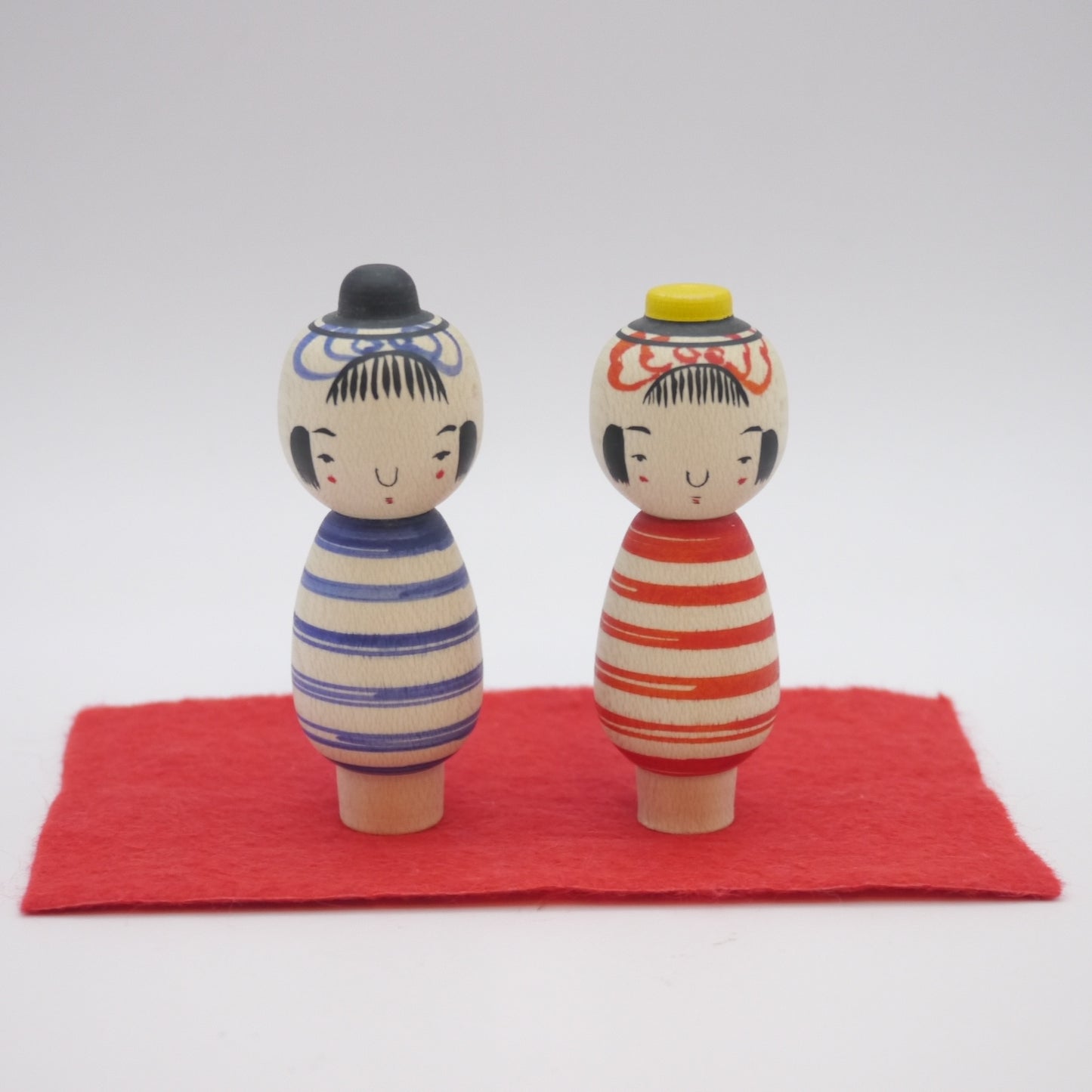 Kokeshi doll by Kunitoshi Abe Hina dolls