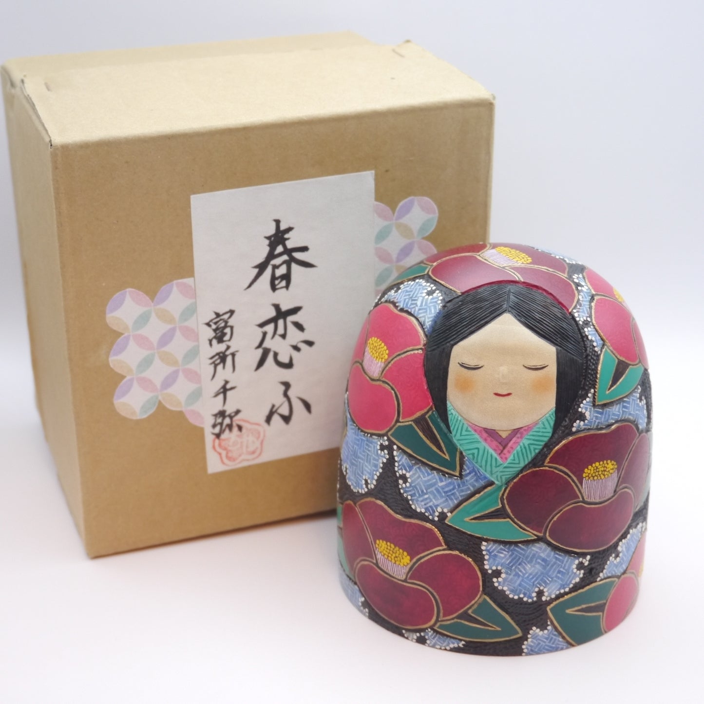 Kokeshi doll by Chiya Tomidokoro "春恋ふ"