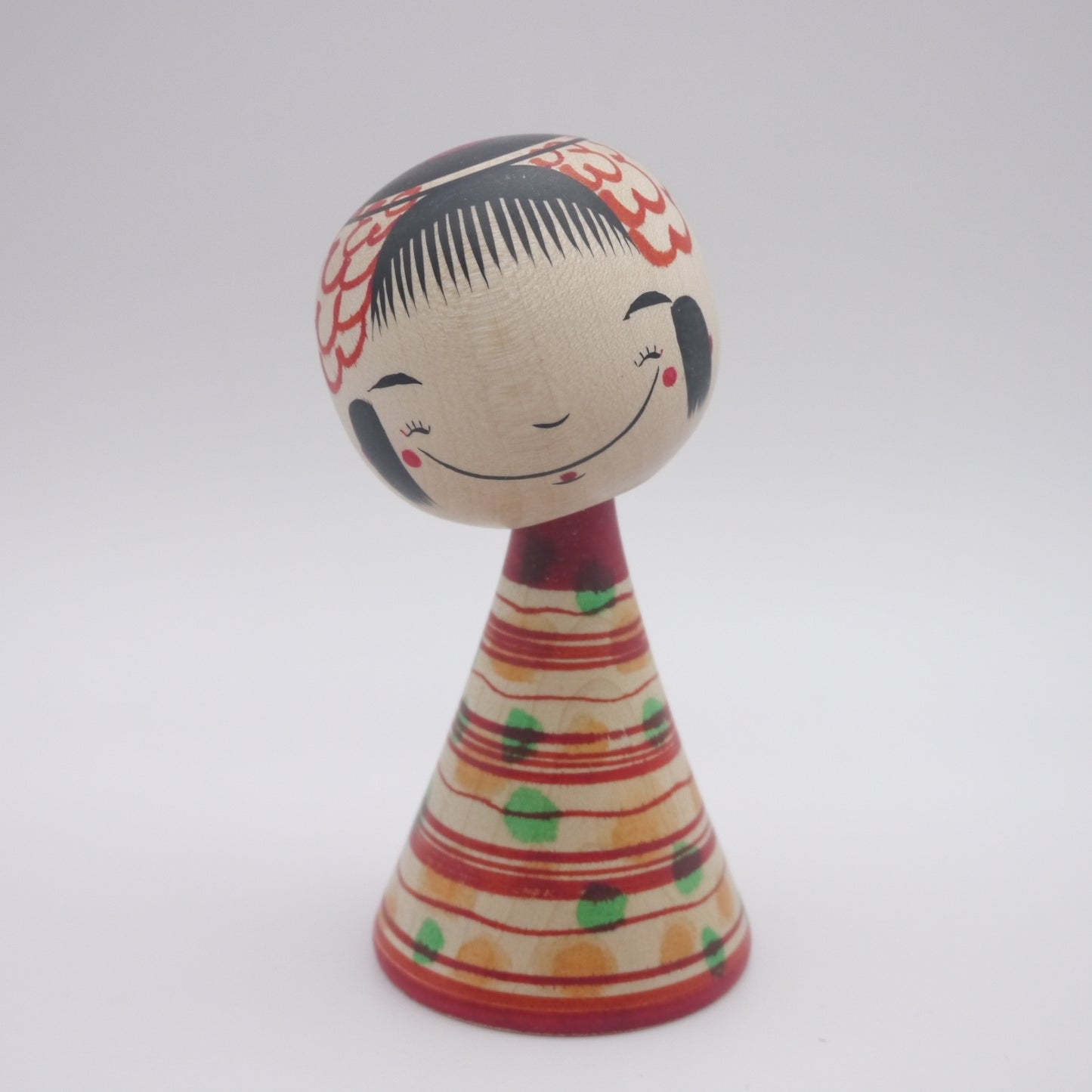 Kokeshi doll by Kunitoshi Abe Smile-back