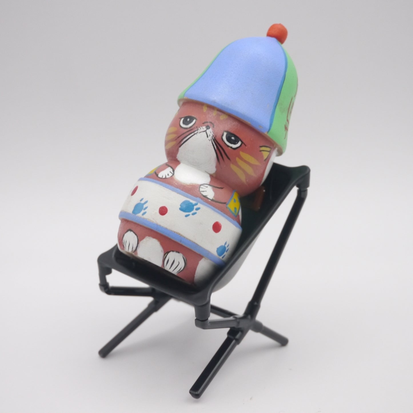 Kokeshi doll by Kikuhiro Shida Sauna Cat with Chair