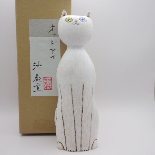 Kokeshi doll by Yasunobu Oki "オッドアイ"