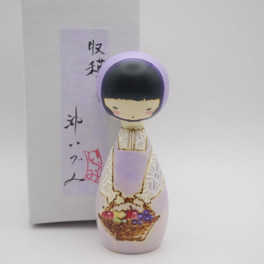 Kokeshi doll by Izumi Oki "収穫"