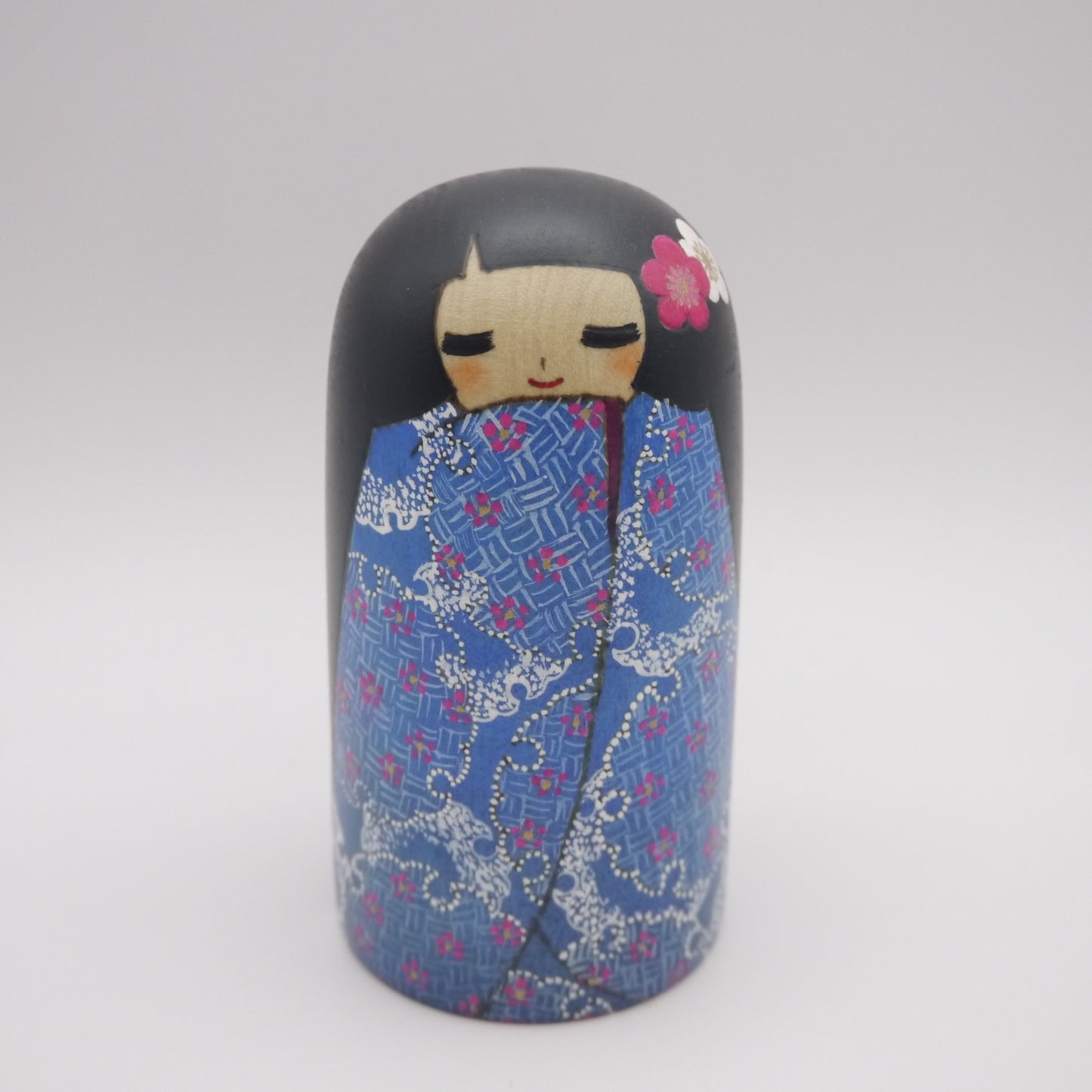 Kokeshi doll by Chiya Tomidokoro "淡雪"