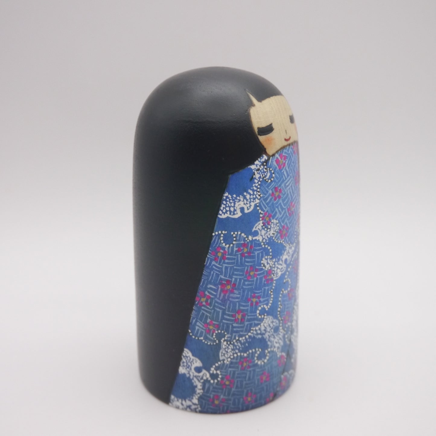 Kokeshi doll by Chiya Tomidokoro "淡雪"