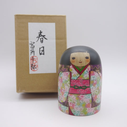 36 Kokeshi doll by Chiya Tomidokoro "春日"