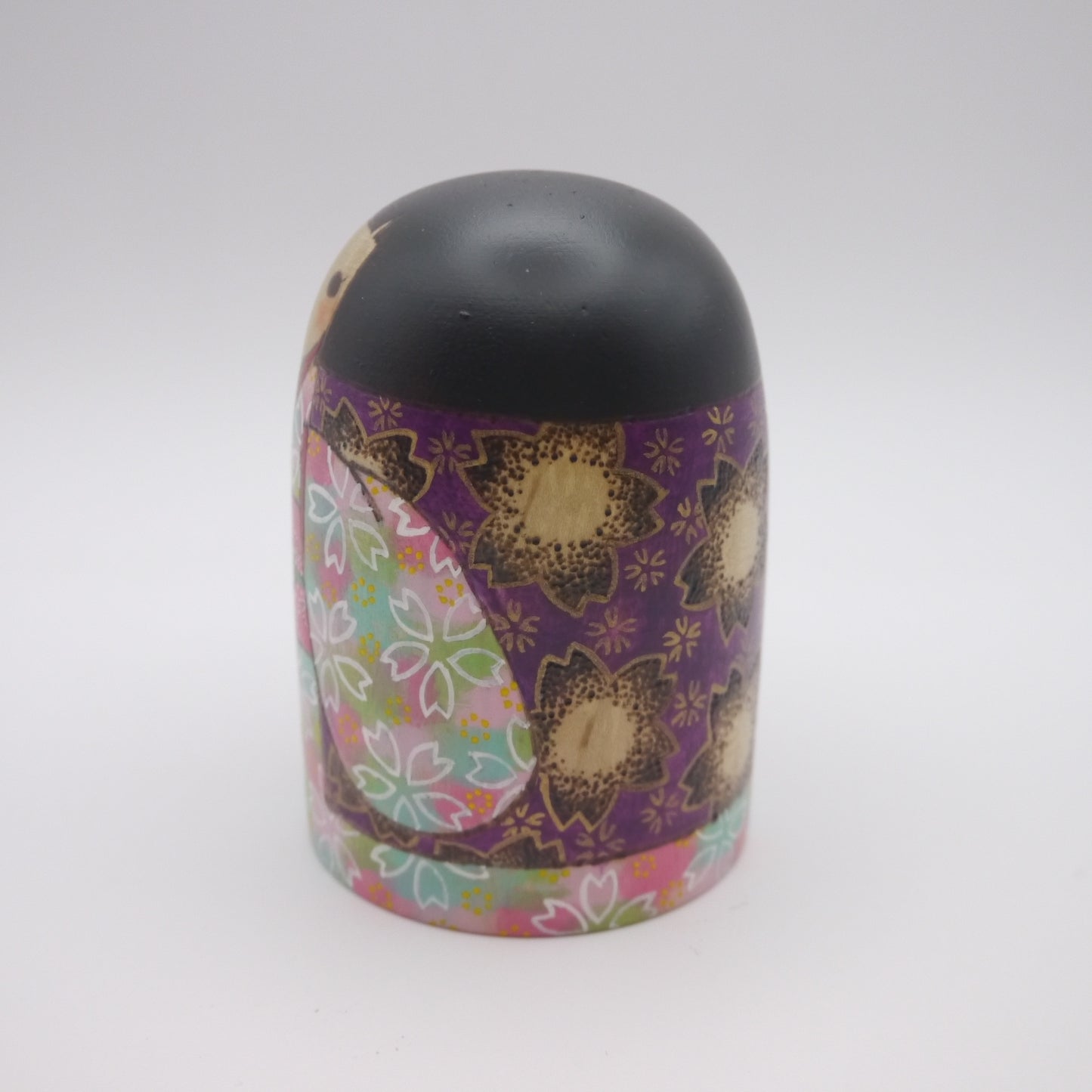 36 Kokeshi doll by Chiya Tomidokoro "春日"