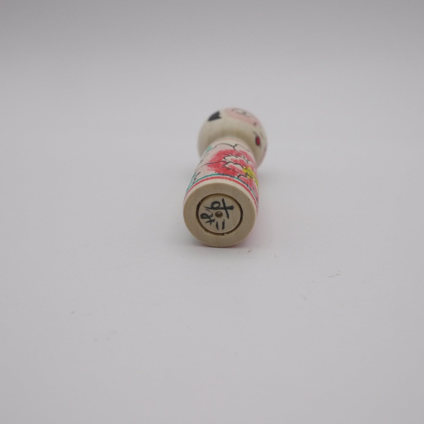 128 Kokeshi doll by Sumiko Kobayashi (6cm)